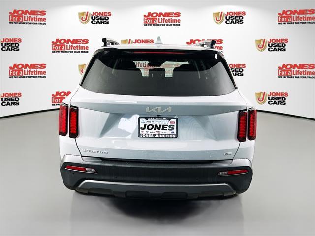 used 2023 Kia Sorento car, priced at $30,998