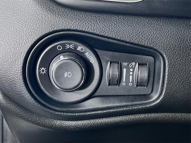 used 2021 Jeep Renegade car, priced at $21,996