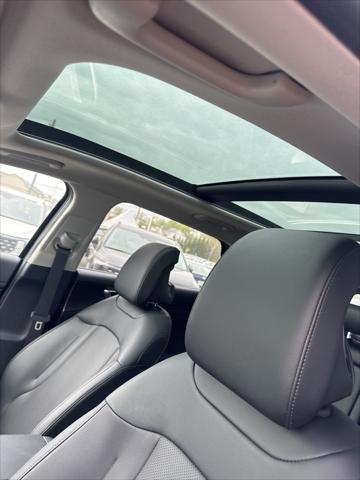 new 2025 Kia Sportage car, priced at $29,689