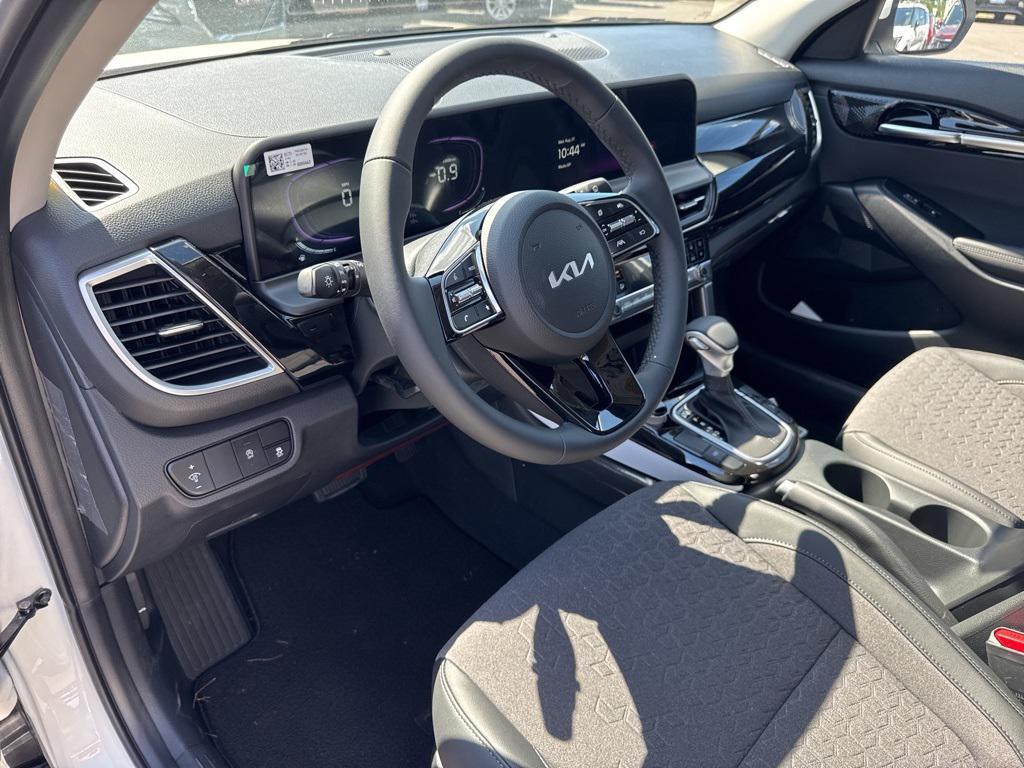 new 2026 Kia Seltos car, priced at $26,072