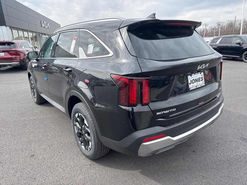 new 2025 Kia Sorento car, priced at $35,998