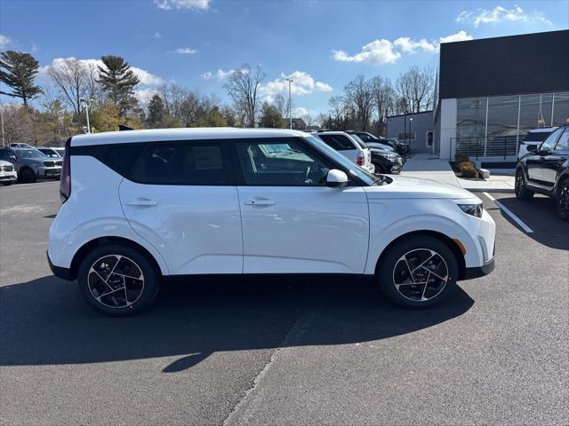 new 2025 Kia Soul car, priced at $25,312