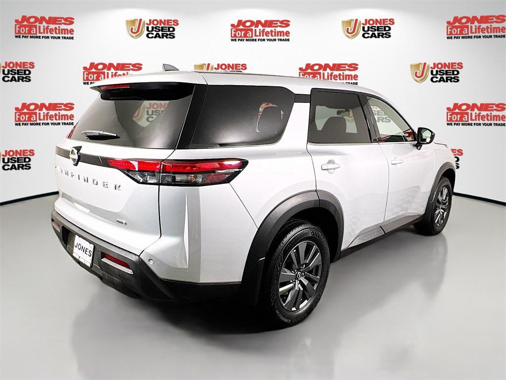 used 2024 Nissan Pathfinder car, priced at $30,998