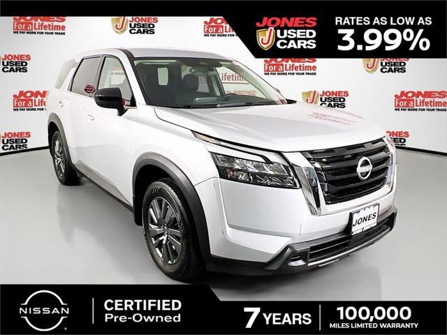 used 2024 Nissan Pathfinder car, priced at $32,998