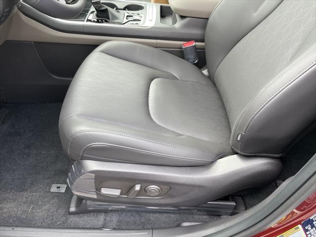 new 2025 Kia Carnival car, priced at $40,897
