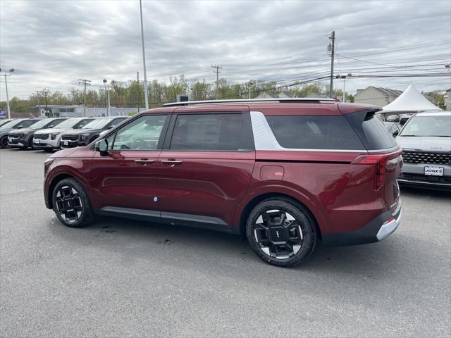 new 2025 Kia Carnival car, priced at $40,897