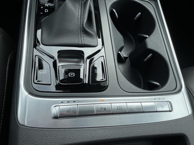 new 2025 Kia Carnival car, priced at $40,897