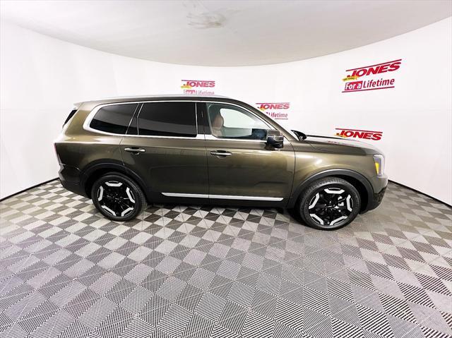 used 2023 Kia Telluride car, priced at $38,996