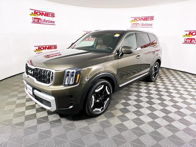 used 2023 Kia Telluride car, priced at $38,996