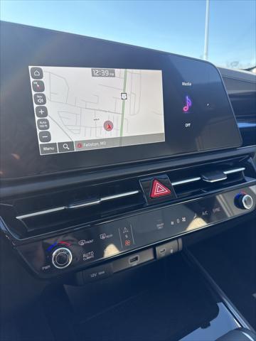 new 2025 Kia Niro car, priced at $30,532