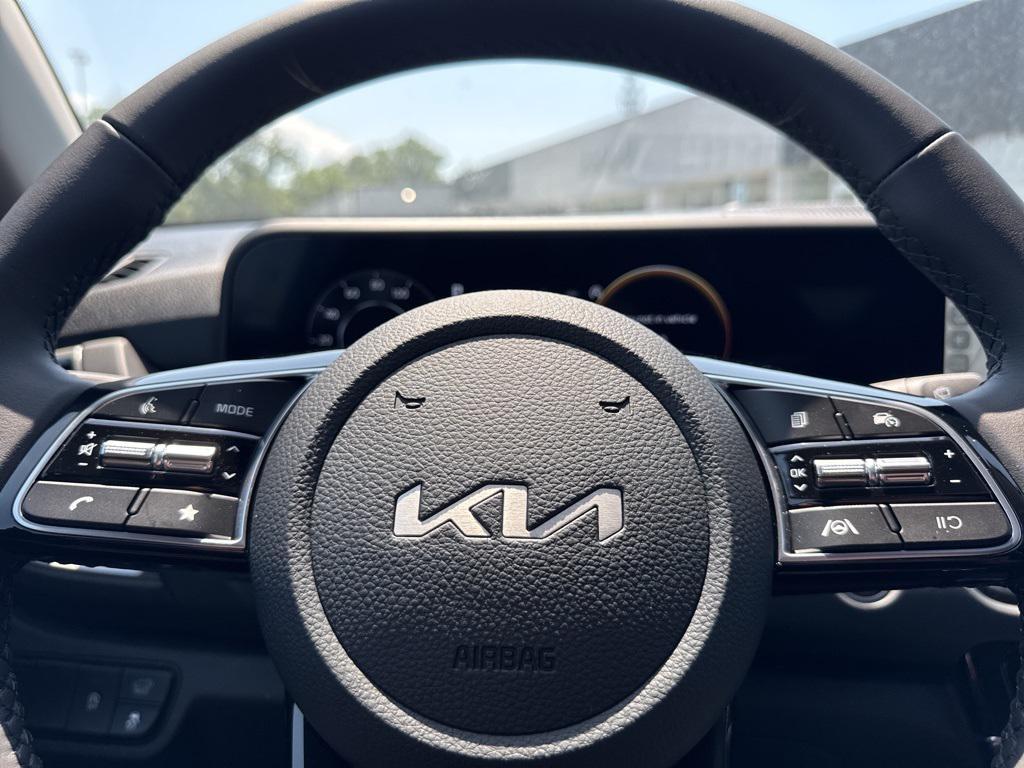 new 2025 Kia Seltos car, priced at $27,498