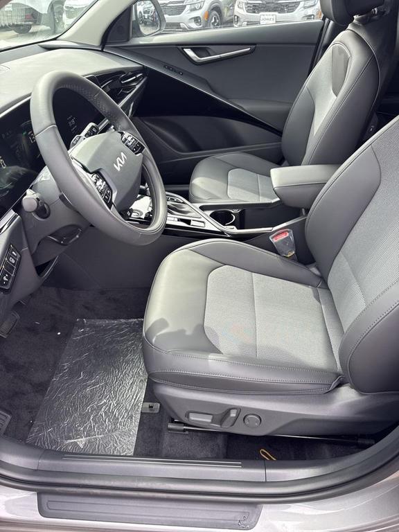 new 2025 Kia Niro car, priced at $31,595