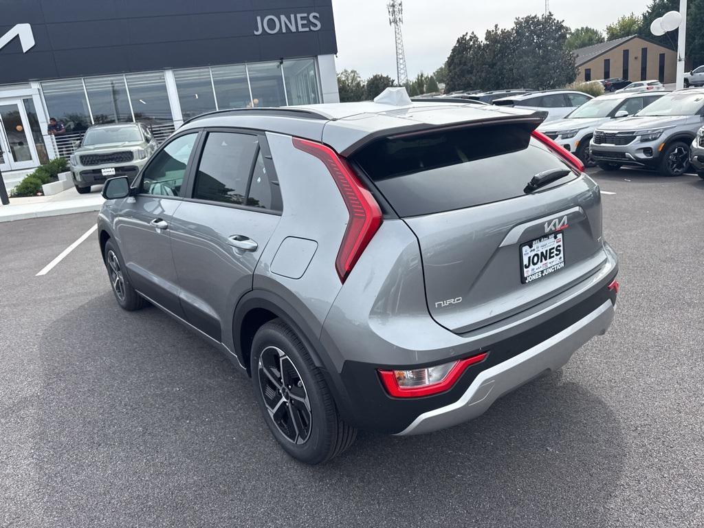 new 2025 Kia Niro car, priced at $31,595