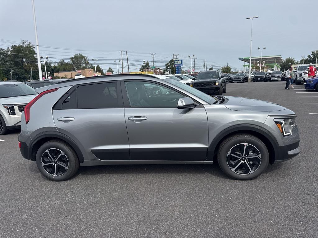 new 2025 Kia Niro car, priced at $31,595