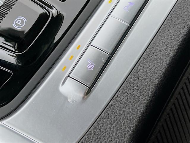 used 2025 Kia Carnival car, priced at $42,998