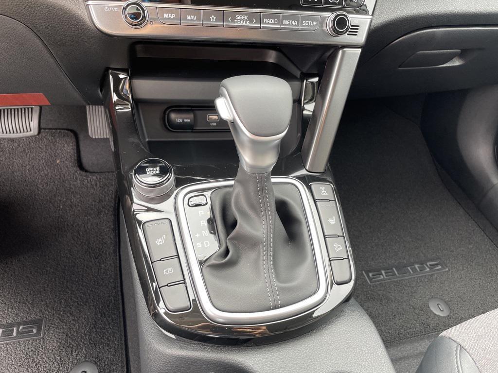 new 2026 Kia Seltos car, priced at $27,124