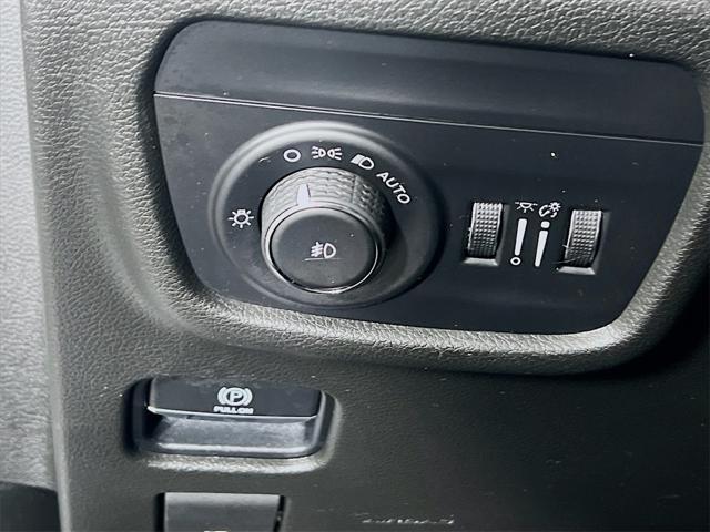 used 2022 Jeep Grand Cherokee L car, priced at $33,595