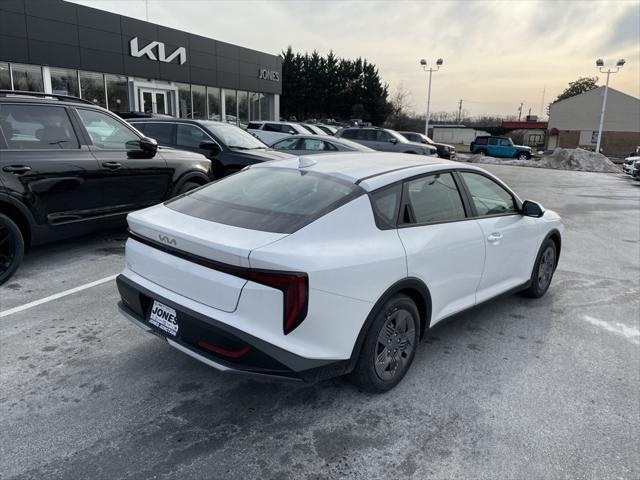 new 2025 Kia K4 car, priced at $22,398