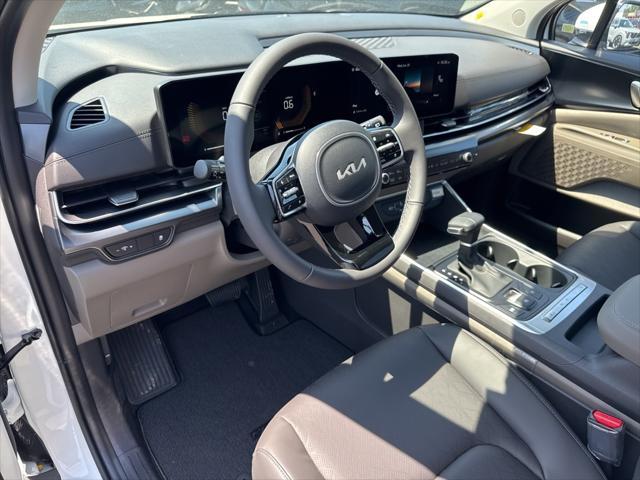 new 2025 Kia Carnival car, priced at $39,499