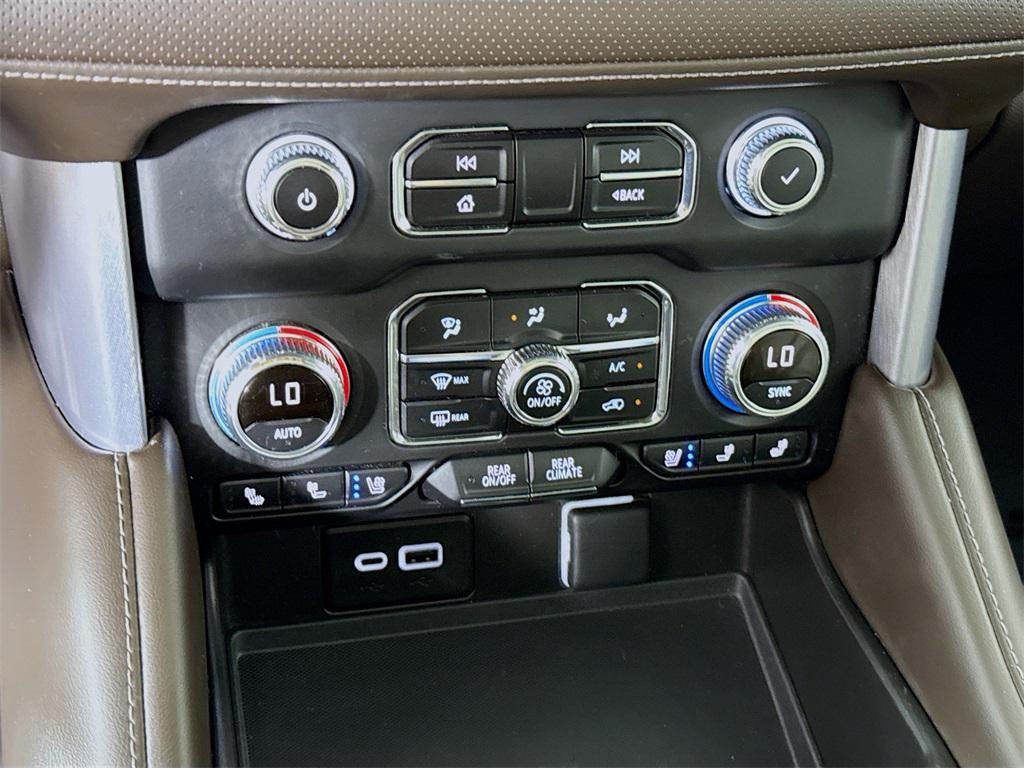 used 2023 GMC Yukon XL car, priced at $53,998