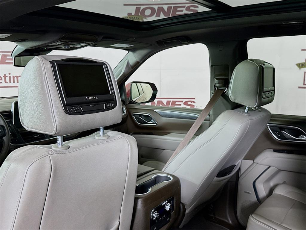 used 2023 GMC Yukon XL car, priced at $53,998