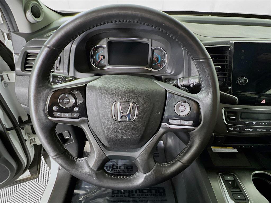 used 2022 Honda Pilot car, priced at $32,998