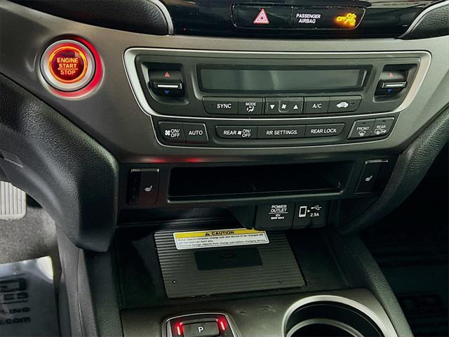 used 2022 Honda Pilot car, priced at $34,998