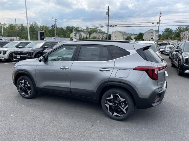 new 2025 Kia Seltos car, priced at $28,576