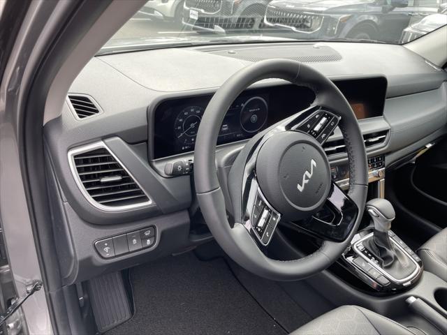new 2025 Kia Seltos car, priced at $28,576