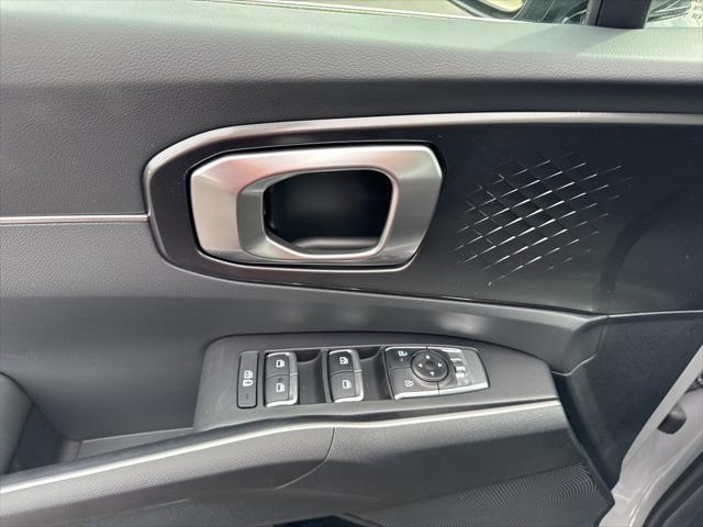 new 2025 Kia Sorento car, priced at $36,196