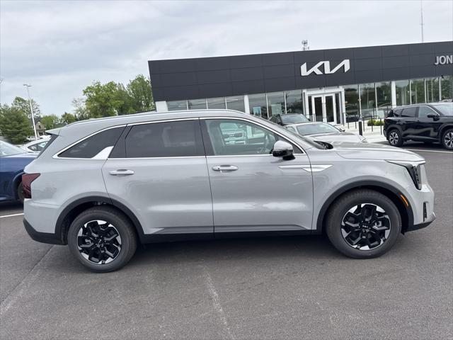 new 2025 Kia Sorento car, priced at $36,196
