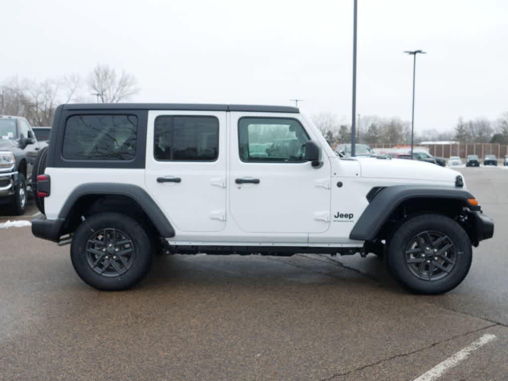 new 2025 Jeep Wrangler car, priced at $45,375