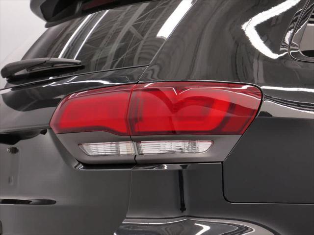 used 2021 Jeep Grand Cherokee car, priced at $27,470