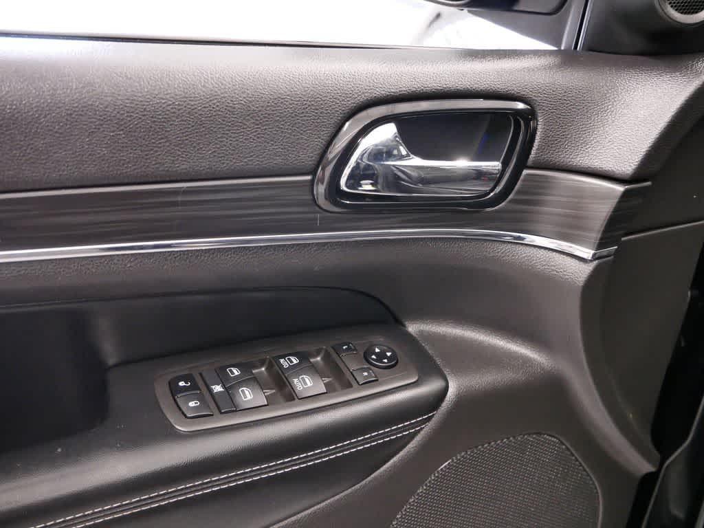 used 2021 Jeep Grand Cherokee car, priced at $27,470