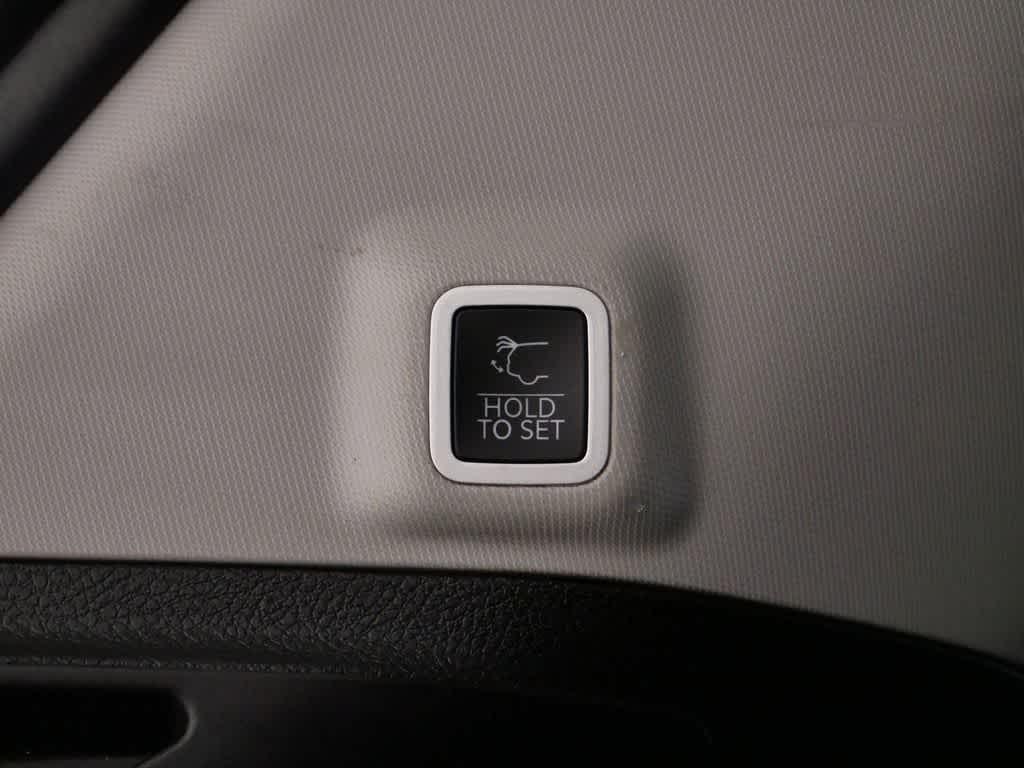 used 2022 Jeep Grand Cherokee car, priced at $31,460