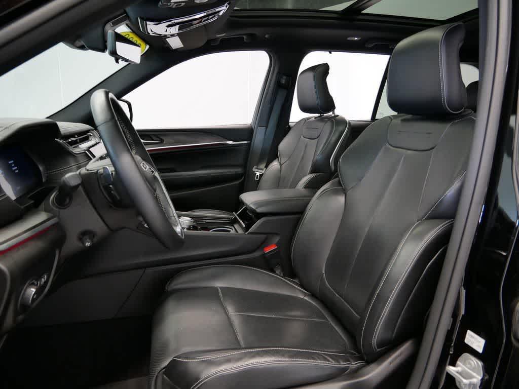 used 2022 Jeep Grand Cherokee car, priced at $37,991