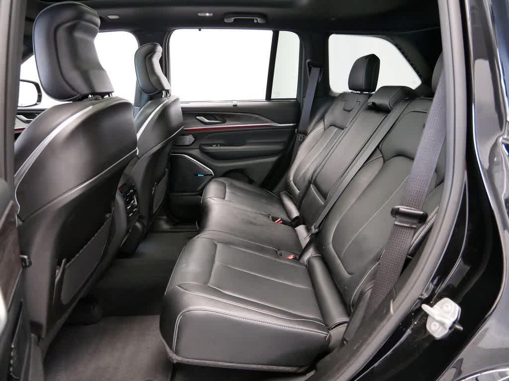 used 2022 Jeep Grand Cherokee car, priced at $37,991