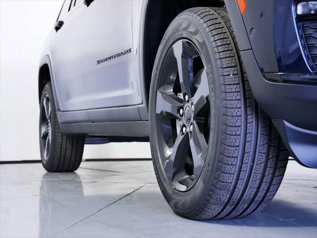 new 2025 Jeep Grand Cherokee L car, priced at $52,378