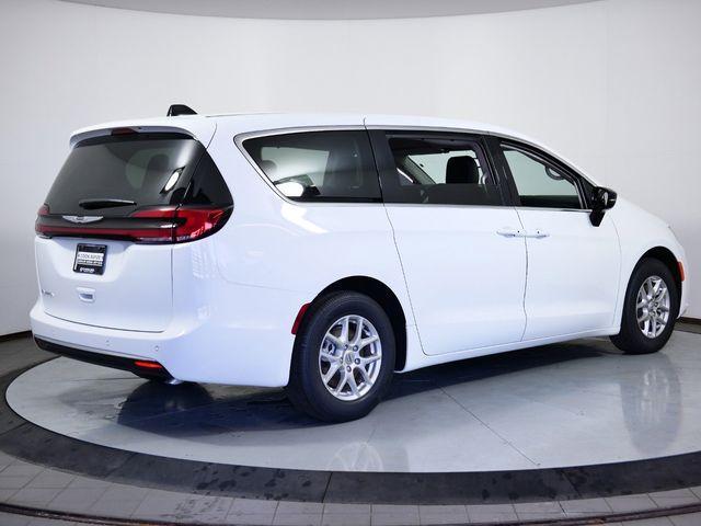 new 2024 Chrysler Pacifica car, priced at $41,488