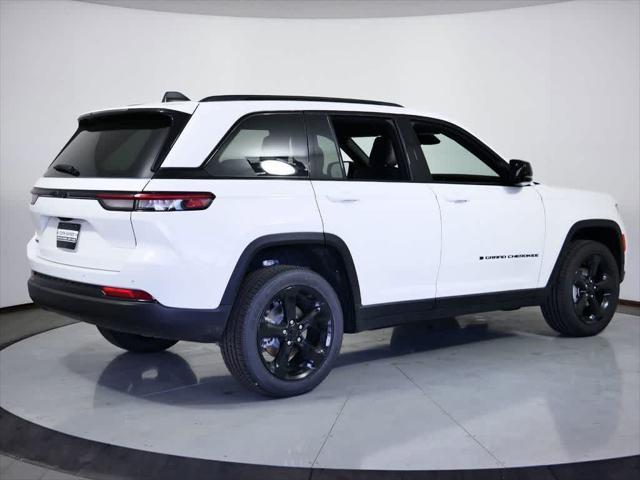 new 2024 Jeep Grand Cherokee car, priced at $45,420