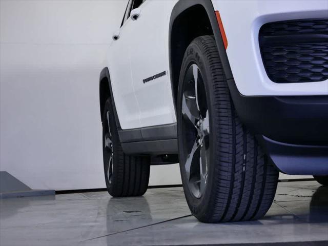 new 2024 Jeep Grand Cherokee car, priced at $45,420