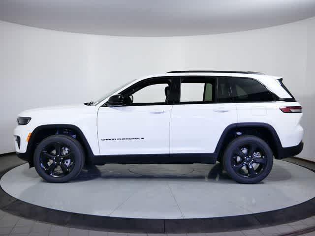 new 2024 Jeep Grand Cherokee car, priced at $46,619