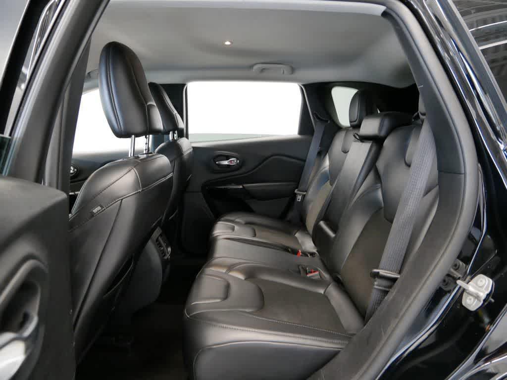 used 2021 Jeep Cherokee car, priced at $18,947