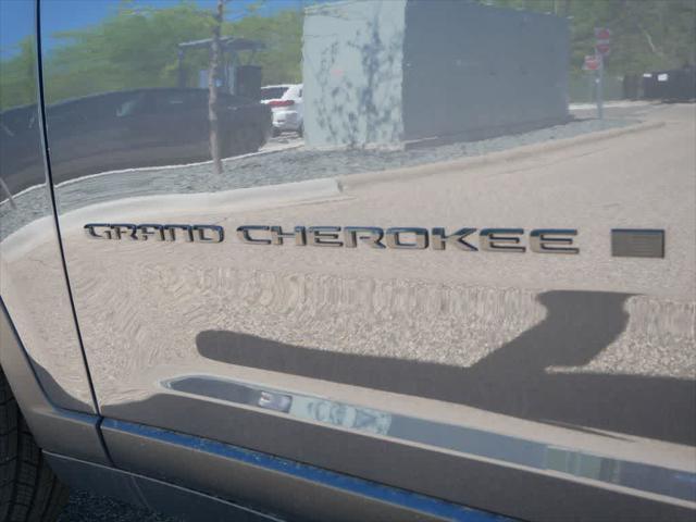 new 2025 Jeep Grand Cherokee car, priced at $44,895