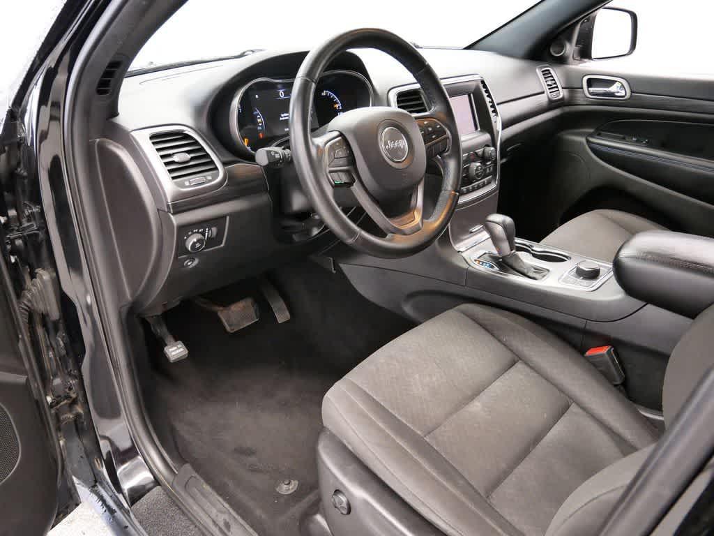 used 2019 Jeep Grand Cherokee car, priced at $14,000