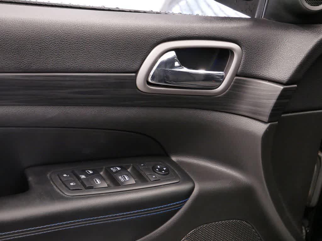 used 2019 Jeep Grand Cherokee car, priced at $14,000