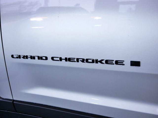 new 2024 Jeep Grand Cherokee car, priced at $45,058