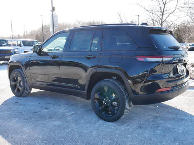 new 2025 Jeep Grand Cherokee car, priced at $49,003