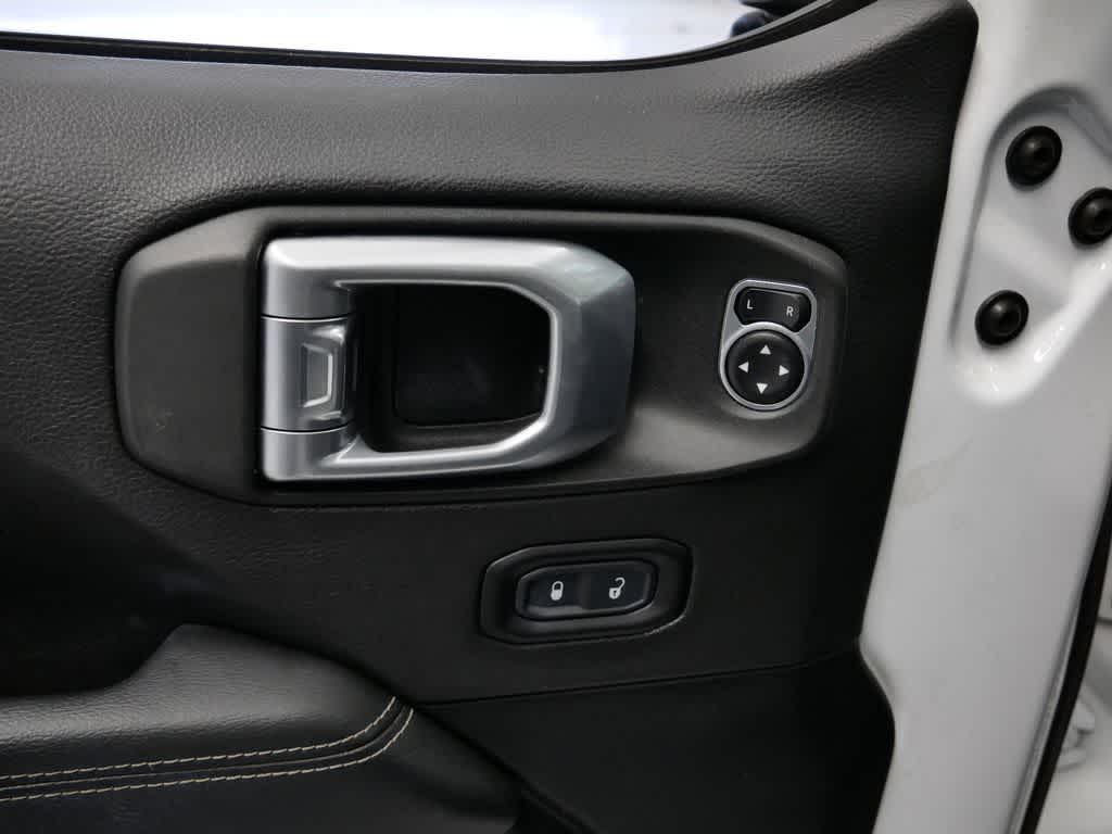 used 2020 Jeep Wrangler Unlimited car, priced at $31,493