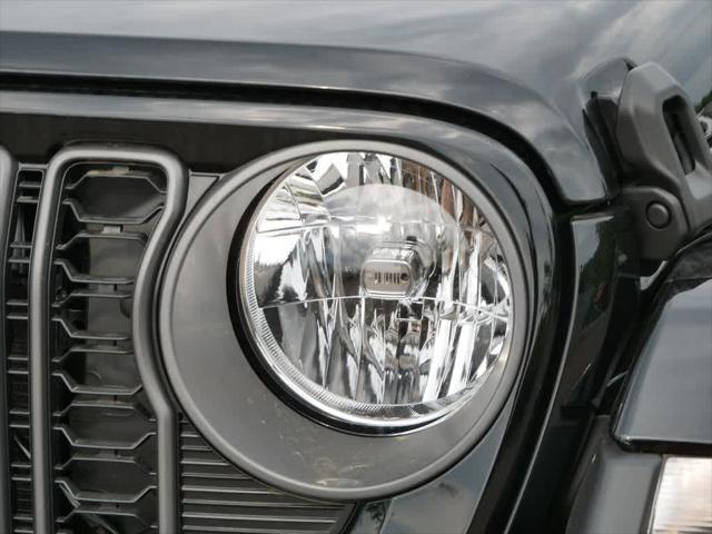 new 2025 Jeep Gladiator car, priced at $51,258